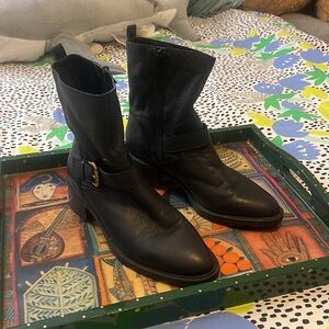 Sole Society Jorryn mid calf leather moto boot. Classic, timeless, cool, grunge